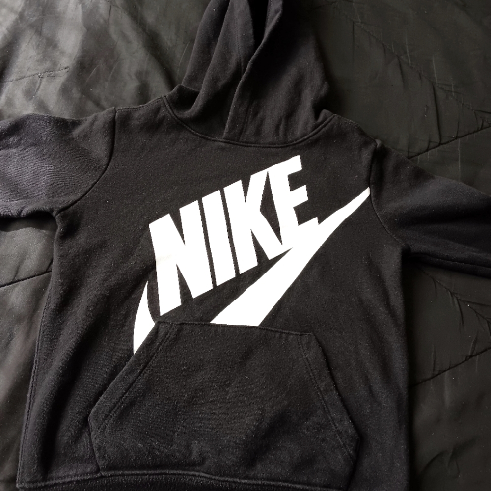 Nike Hoodie Boy size M